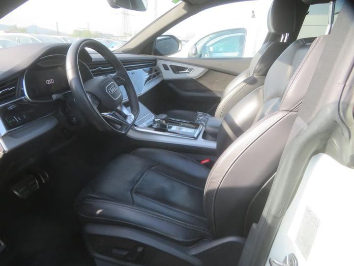 Photo 17 VIN: WAUZZZF18KD028400 - AUDI Q8 