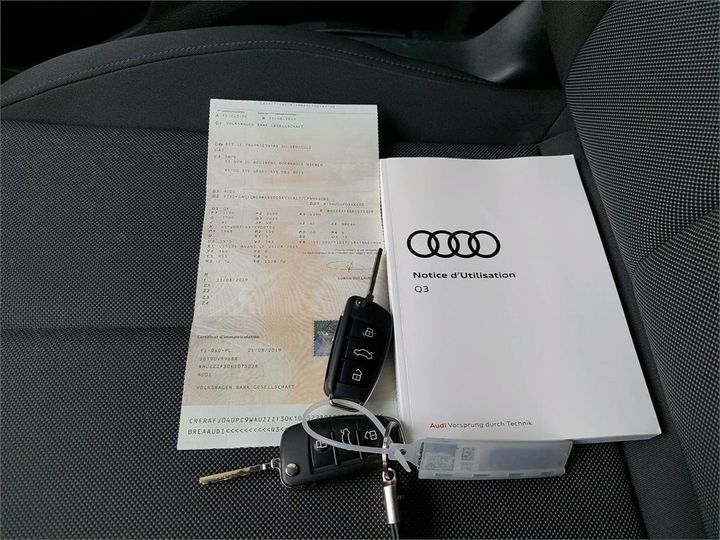 Photo 10 VIN: WAUZZZF30K1075228 - AUDI Q3 