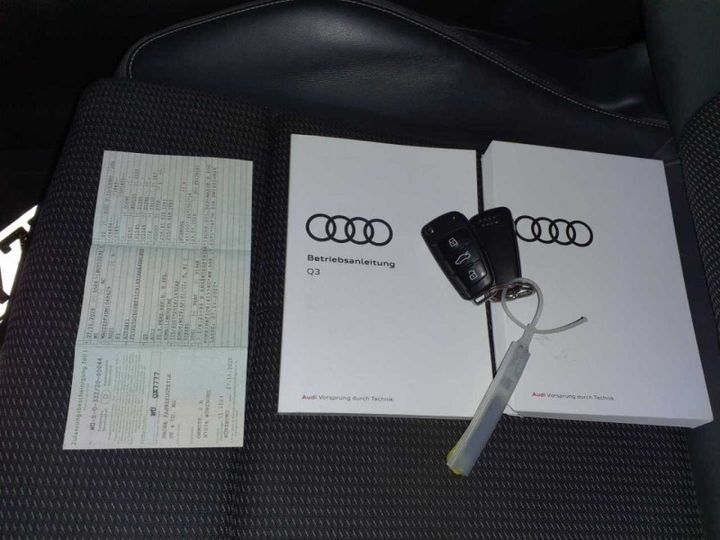 Photo 9 VIN: WAUZZZF30M1048629 - AUDI Q3 