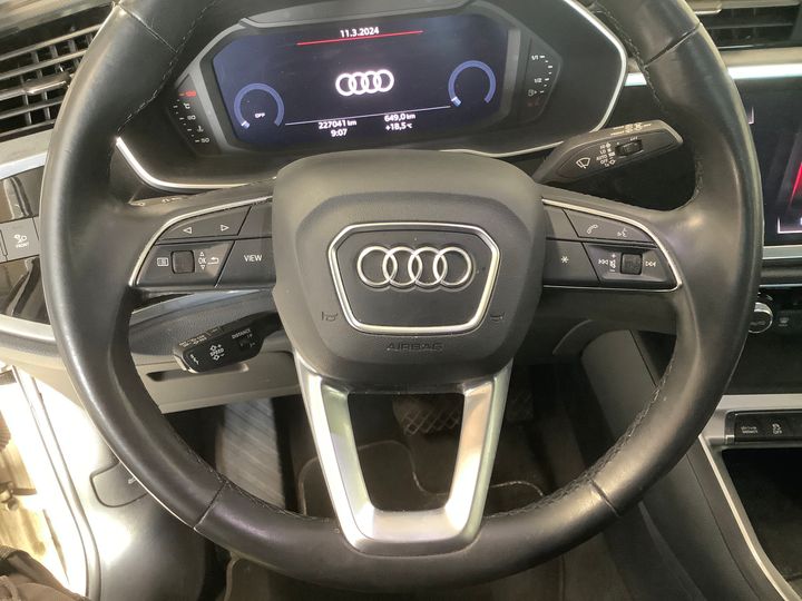 Photo 19 VIN: WAUZZZF30M1065530 - AUDI Q3 