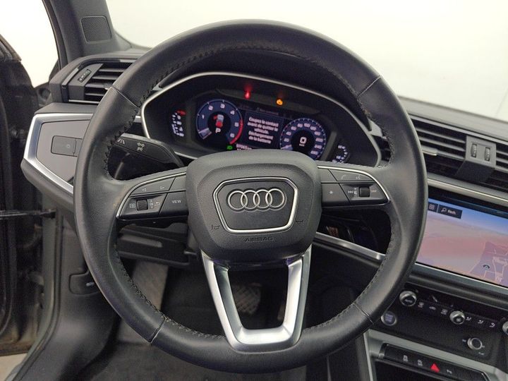 Photo 24 VIN: WAUZZZF31L1031790 - AUDI Q3 '18 