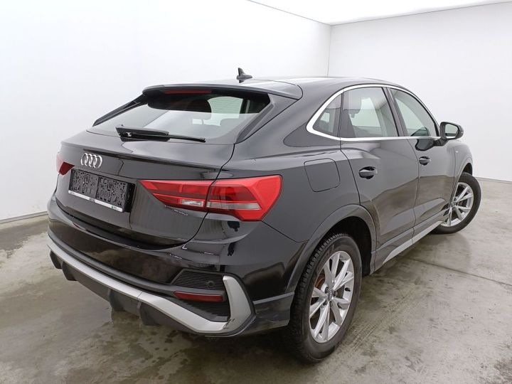 Photo 1 VIN: WAUZZZF34L1070700 - AUDI Q3 SB '19 