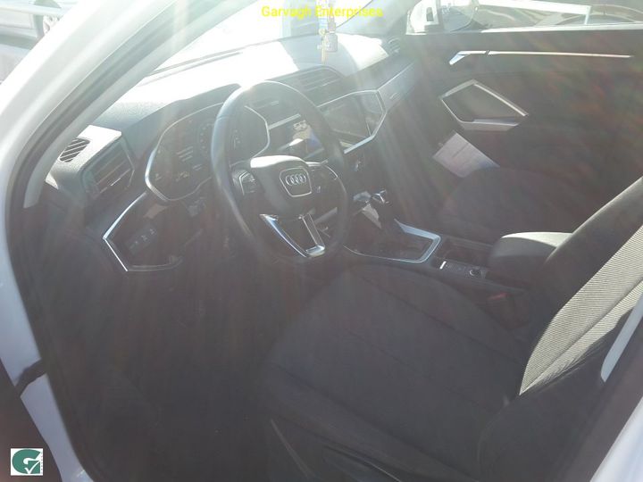 Photo 21 VIN: WAUZZZF35L1037978 - AUDI Q3 