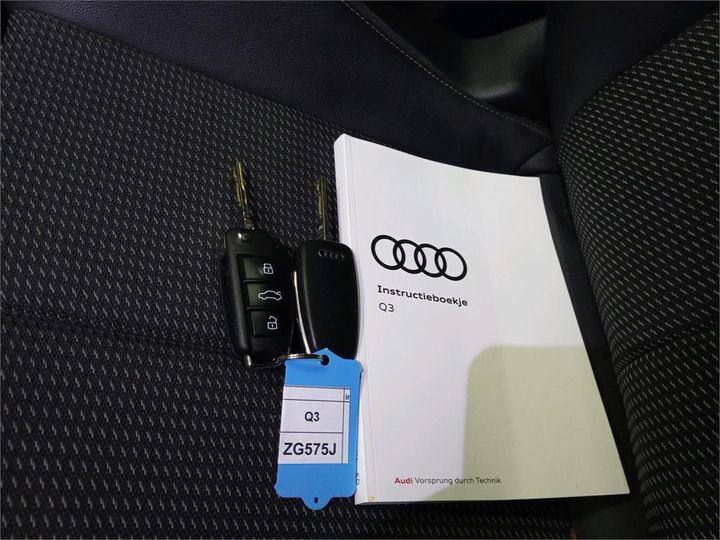 Photo 14 VIN: WAUZZZF37K1055882 - AUDI Q3 