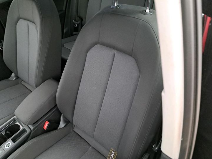 Photo 7 VIN: WAUZZZF37L1024276 - AUDI Q3 