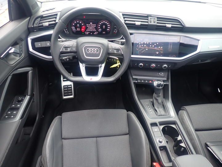 Photo 4 VIN: WAUZZZF37L1033849 - AUDI Q3 45 TFSI HATCHBACK 