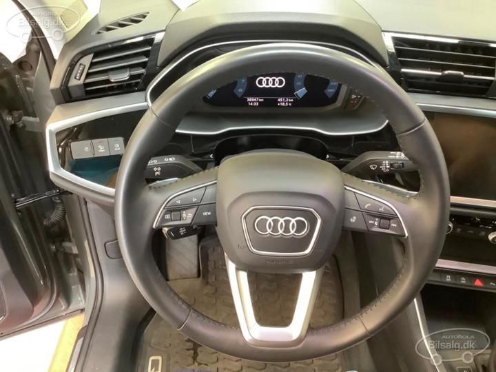 Photo 11 VIN: WAUZZZF38K1035303 - AUDI Q3 SUV 