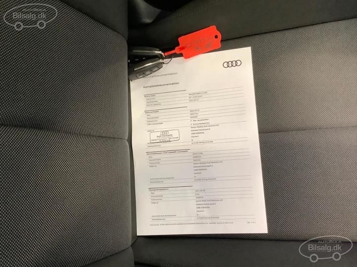 Photo 18 VIN: WAUZZZF38M1111105 - AUDI Q3 