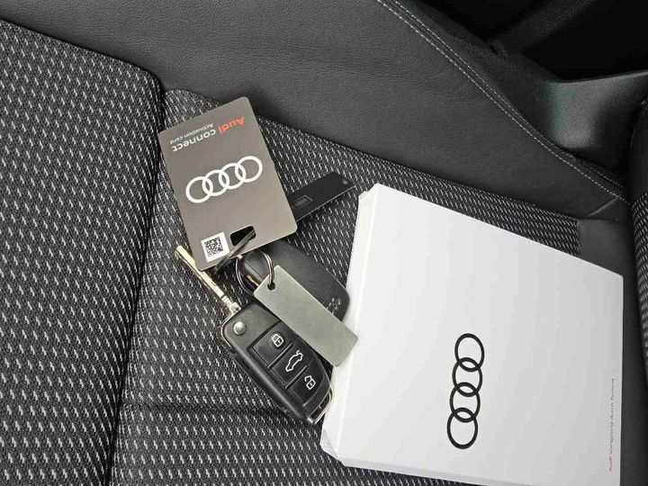 Photo 12 VIN: WAUZZZF38P1092494 - AUDI Q3 