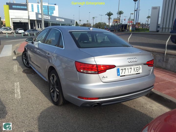 Photo 9 VIN: WAUZZZF40HA180742 - AUDI A4 