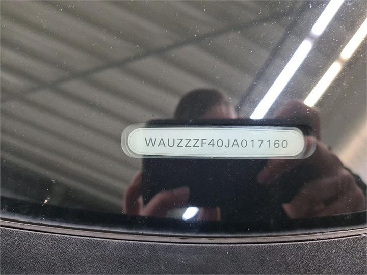 Photo 8 VIN: WAUZZZF40JA017160 - AUDI A4 