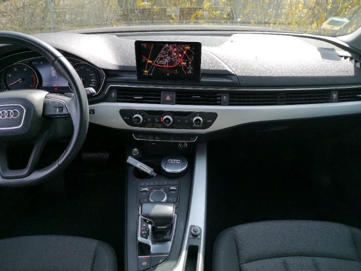 Photo 9 VIN: WAUZZZF40JA122815 - AUDI A4 AVANT 