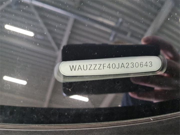 Photo 13 VIN: WAUZZZF40JA230643 - AUDI A4 AVANT 