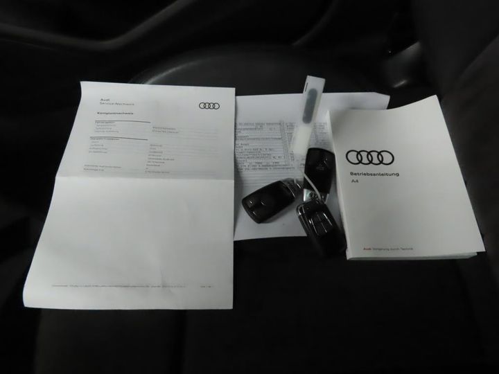 Photo 10 VIN: WAUZZZF40KA045929 - AUDI A4 