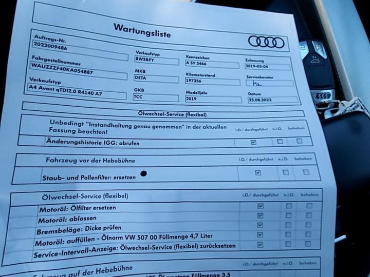 Photo 9 VIN: WAUZZZF40KA054887 - AUDI A4 