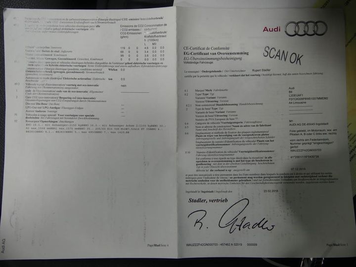 Photo 12 VIN: WAUZZZF42GN000703 - AUDI A4 