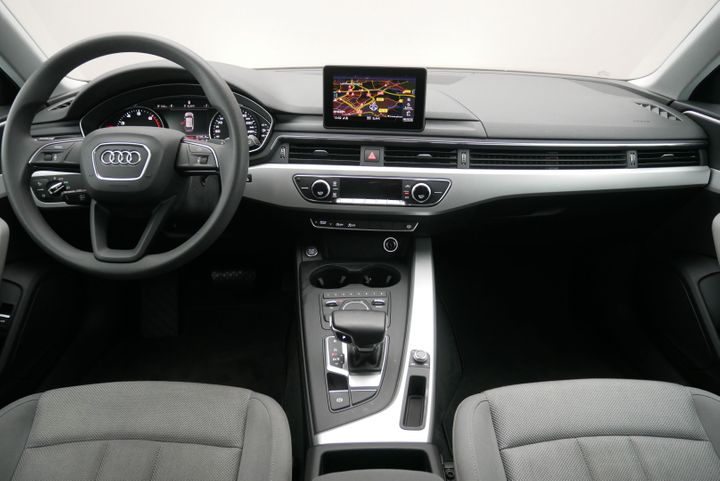 Photo 8 VIN: WAUZZZF42HA080366 - AUDI A4 AVANT 