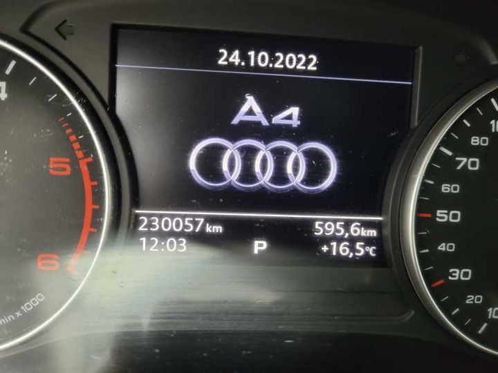 Photo 6 VIN: WAUZZZF42JA078784 - AUDI A4 AVANT &#3915 