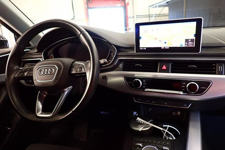 Photo 15 VIN: WAUZZZF42JA207557 - AUDI A4 AVANT 