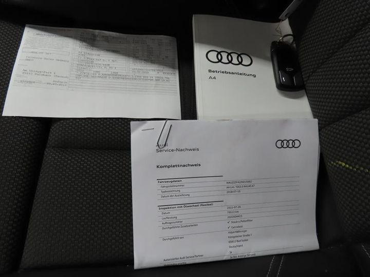 Photo 10 VIN: WAUZZZF42JN015662 - AUDI A4 