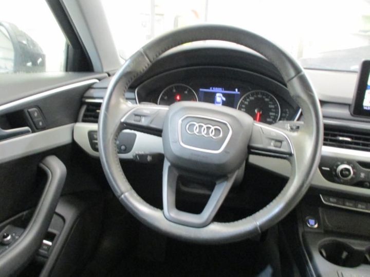 Photo 11 VIN: WAUZZZF43HN049815 - AUDI A4 