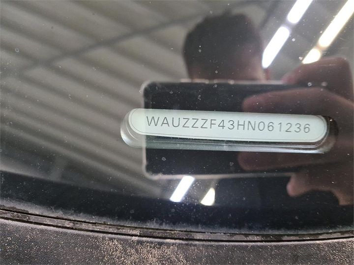 Photo 8 VIN: WAUZZZF43HN061236 - AUDI A4 