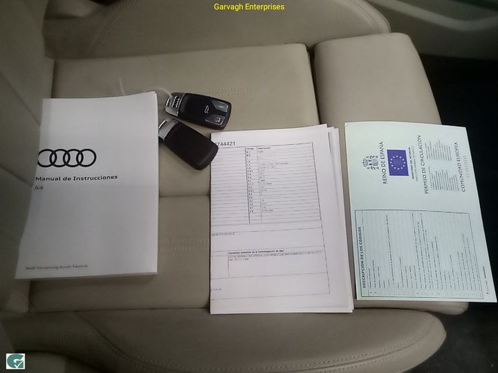 Photo 9 VIN: WAUZZZF43JA127121 - AUDI A4 