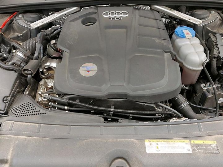 Photo 10 VIN: WAUZZZF43JA186699 - AUDI A4 