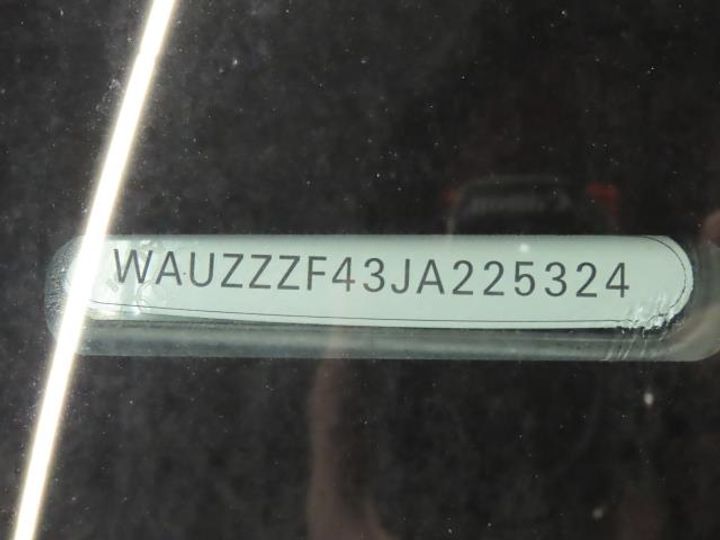 Photo 5 VIN: WAUZZZF43JA225324 - AUDI A4 