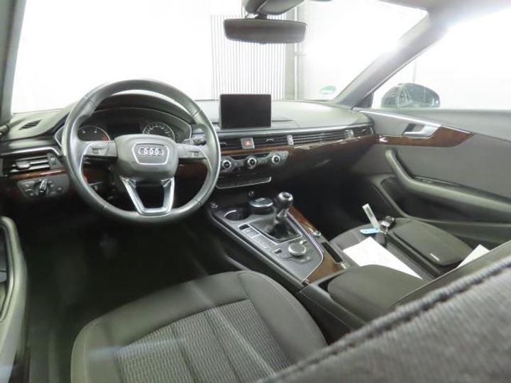 Photo 8 VIN: WAUZZZF43JA225324 - AUDI A4 