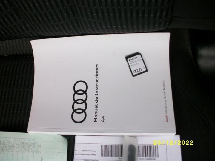 Photo 6 VIN: WAUZZZF44JA077751 - AUDI A4 