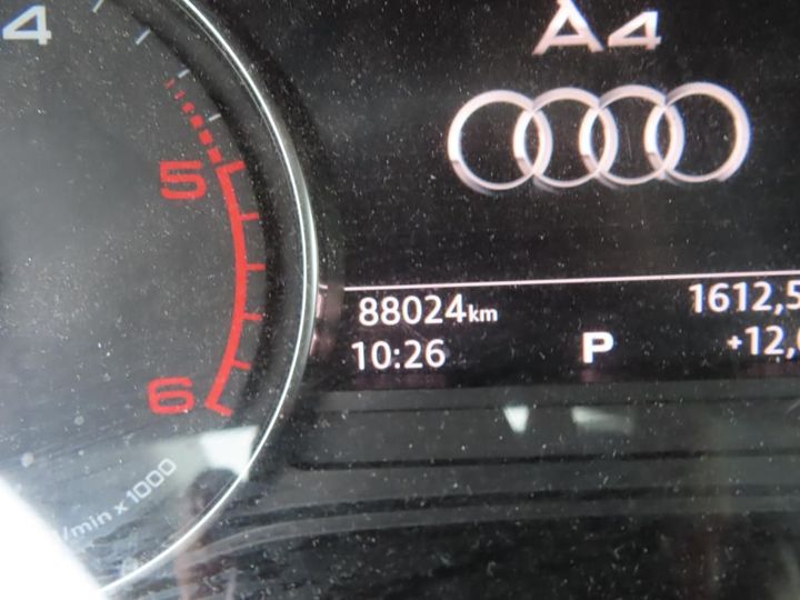 Photo 4 VIN: WAUZZZF44JA077751 - AUDI A4 