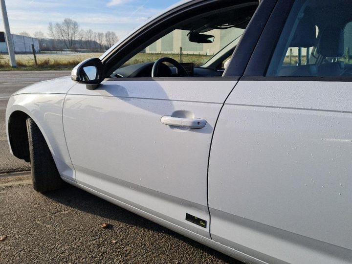 Photo 19 VIN: WAUZZZF44JA104236 - AUDI A4 