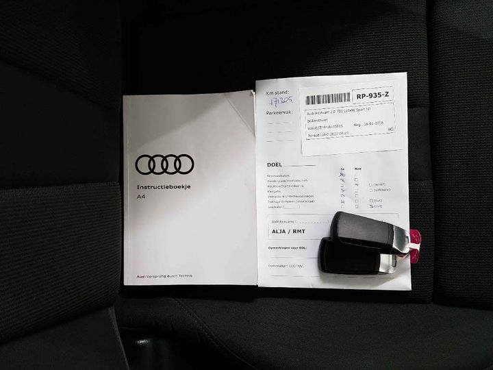 Photo 17 VIN: WAUZZZF44JA105015 - AUDI A4 AVANT 