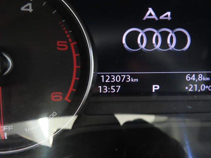 Photo 3 VIN: WAUZZZF44JA222500 - AUDI A4 AVANT 