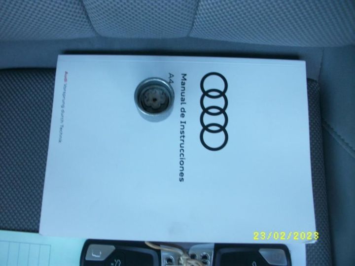 Photo 6 VIN: WAUZZZF44KA031841 - AUDI A4 