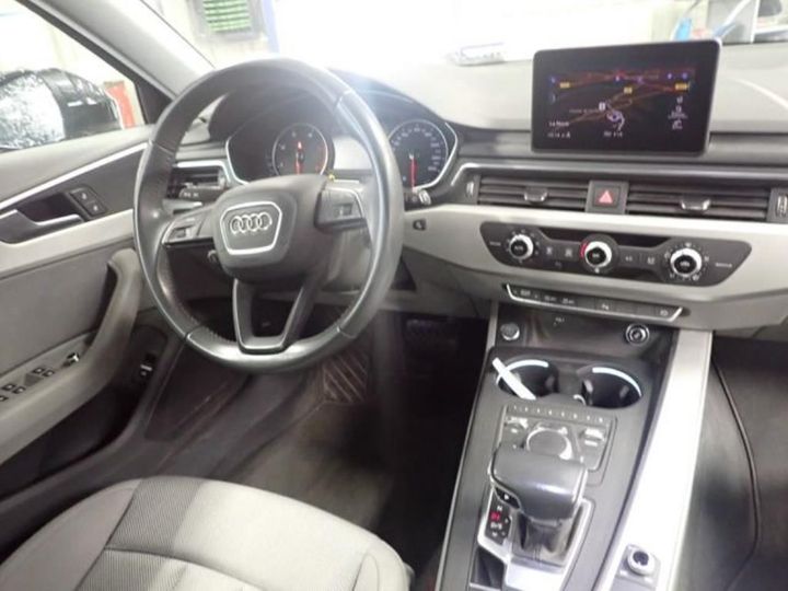 Photo 8 VIN: WAUZZZF44KA061969 - AUDI A4 AVANT 