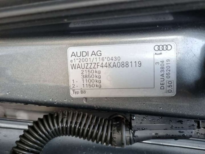 Photo 32 VIN: WAUZZZF44KA088119 - AUDI A4 