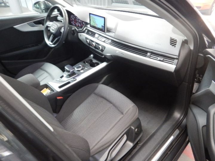 Photo 7 VIN: WAUZZZF45HA161748 - AUDI A4 