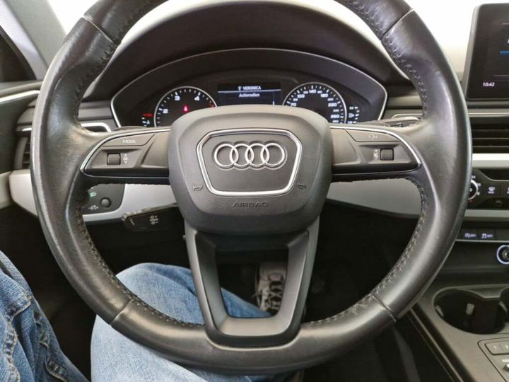 Photo 20 VIN: WAUZZZF45JA199079 - AUDI A4 