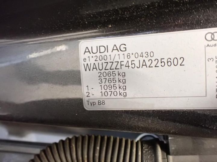 Photo 15 VIN: WAUZZZF45JA225602 - AUDI A4 