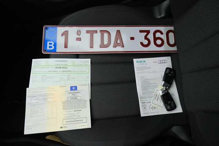 Photo 4 VIN: WAUZZZF45JN004574 - AUDI A4 BERLINE &#3915 