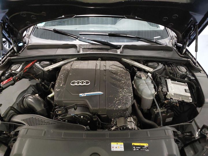 Photo 24 VIN: WAUZZZF45MA048425 - AUDI A4 