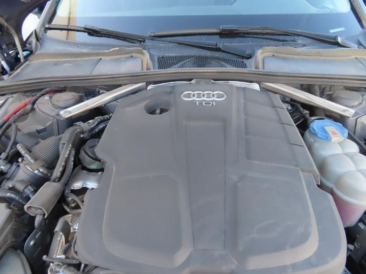 Photo 29 VIN: WAUZZZF46HA050965 - AUDI A4 