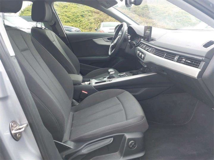 Photo 9 VIN: WAUZZZF46KA060998 - AUDI A4 