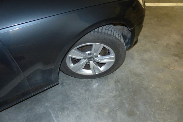 Photo 36 VIN: WAUZZZF47HA086874 - AUDI A4 