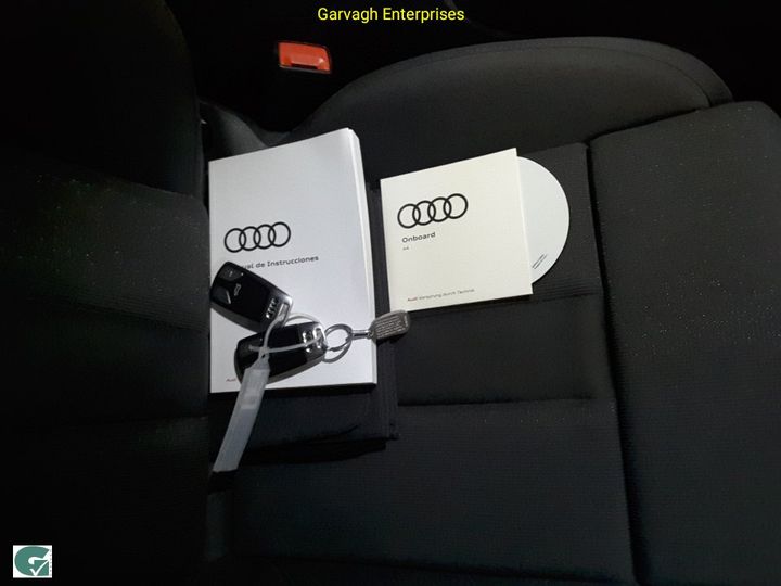 Photo 14 VIN: WAUZZZF47JA015065 - AUDI A4 