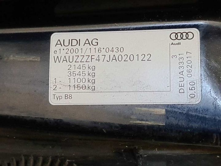 Photo 33 VIN: WAUZZZF47JA020122 - AUDI A4 