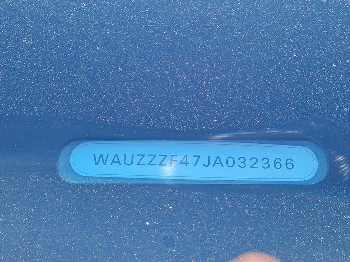 Photo 4 VIN: WAUZZZF47JA032366 - AUDI A4 