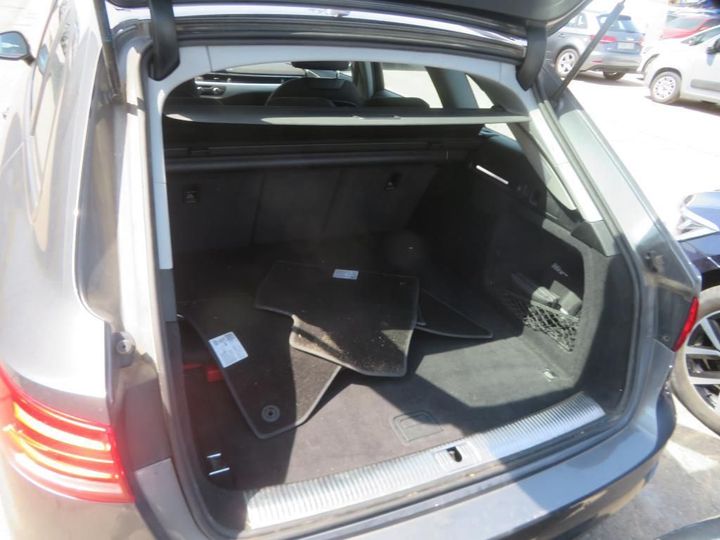 Photo 11 VIN: WAUZZZF47JA036076 - AUDI A4 